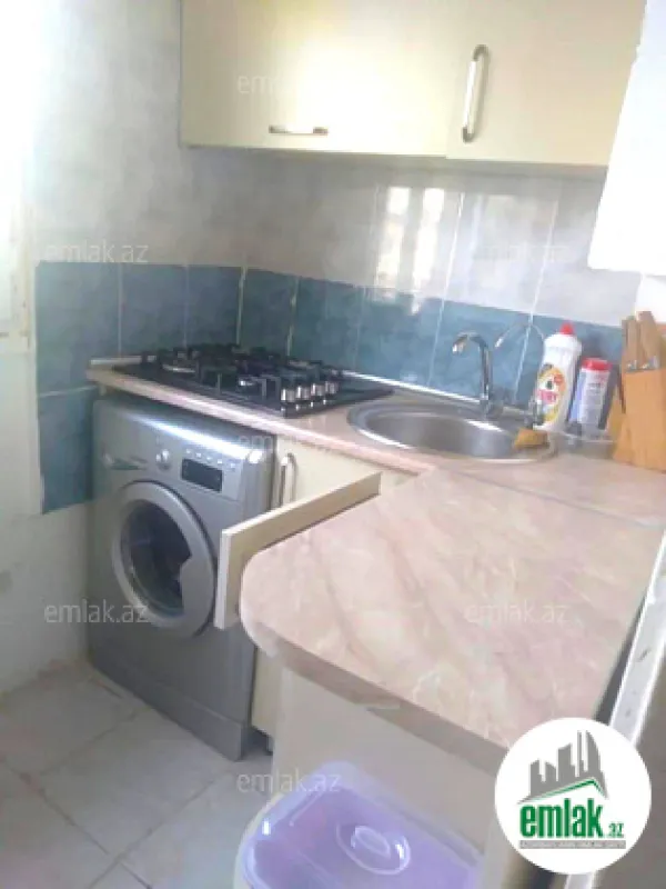 Satılır 2 otaqlı köhnə tikili 45 m²