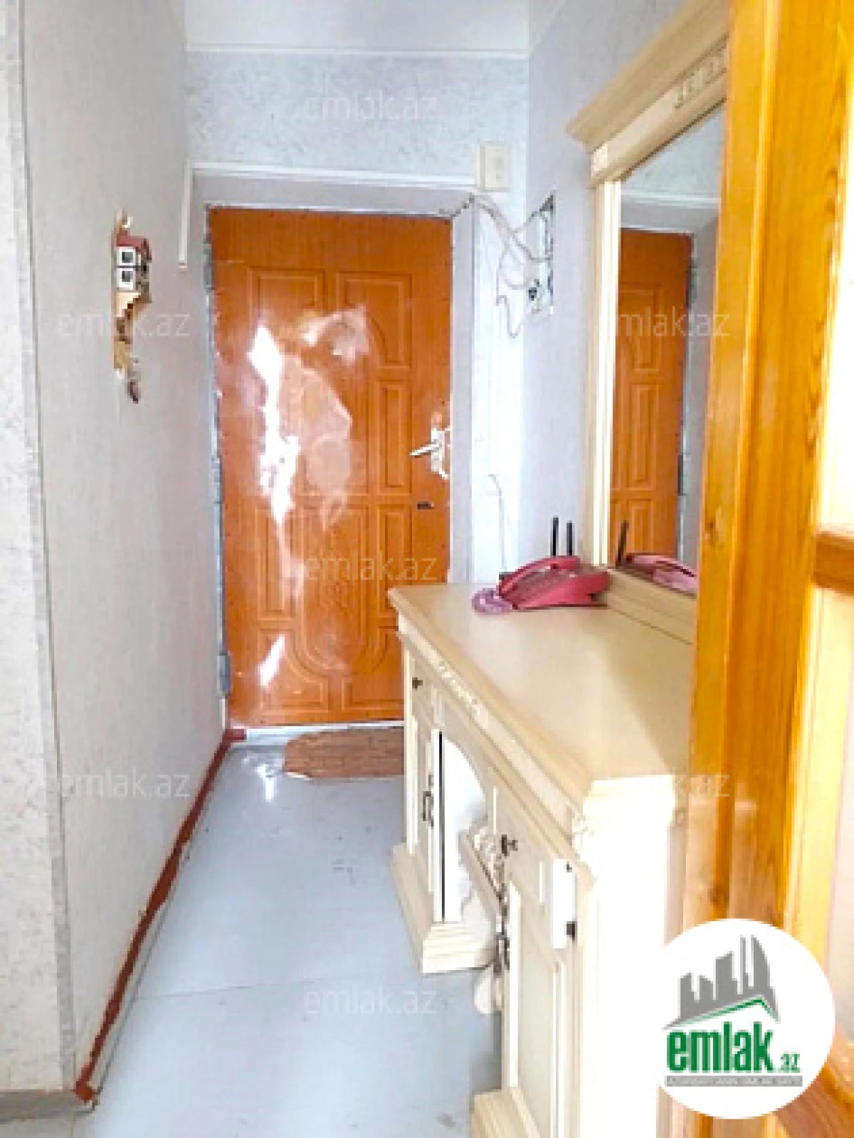 Satılır 2 otaqlı köhnə tikili 45 m²