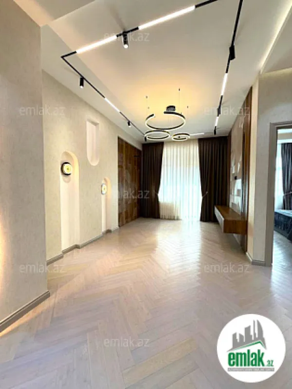 Satılır 2 otaqlı yeni tikili 70 m²