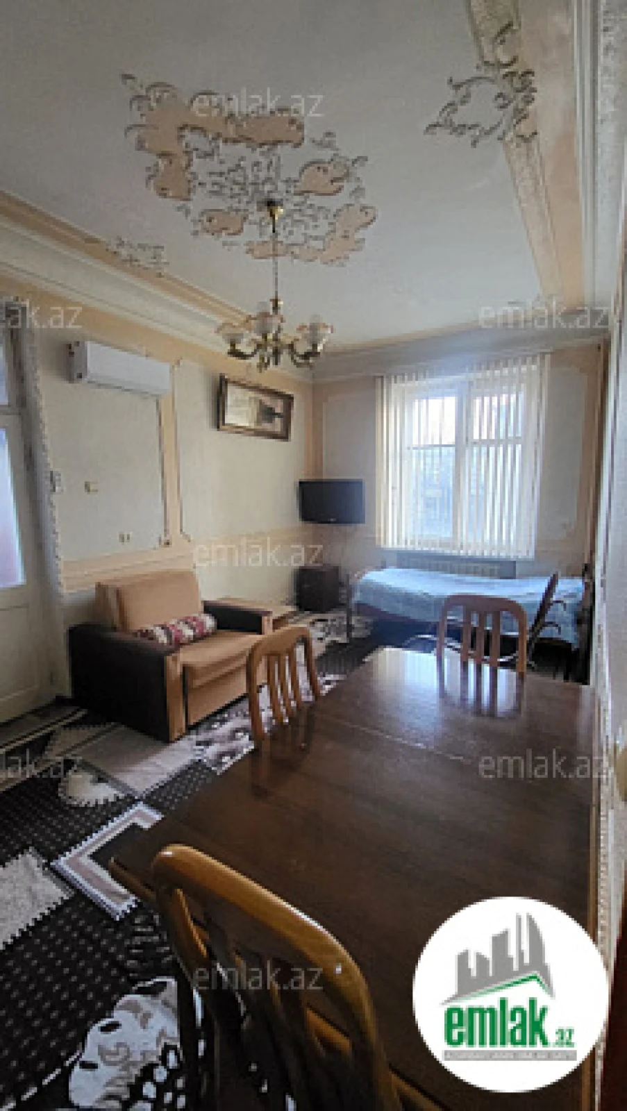 Satılır 2 otaqlı köhnə tikili 70 m²