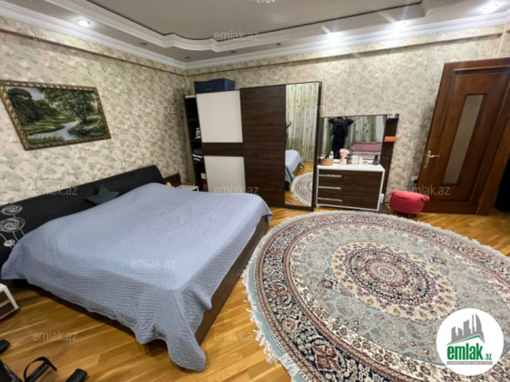 Satılır 4 otaqlı yeni tikili 185 m²
