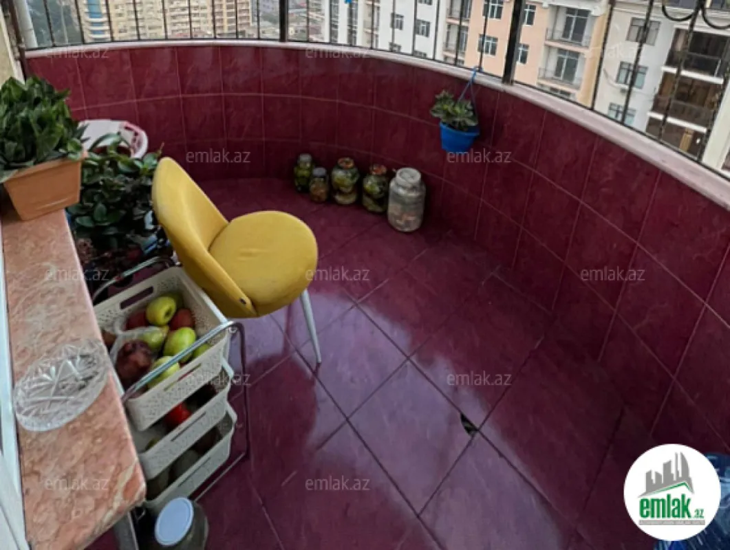 Satılır 4 otaqlı yeni tikili 185 m²