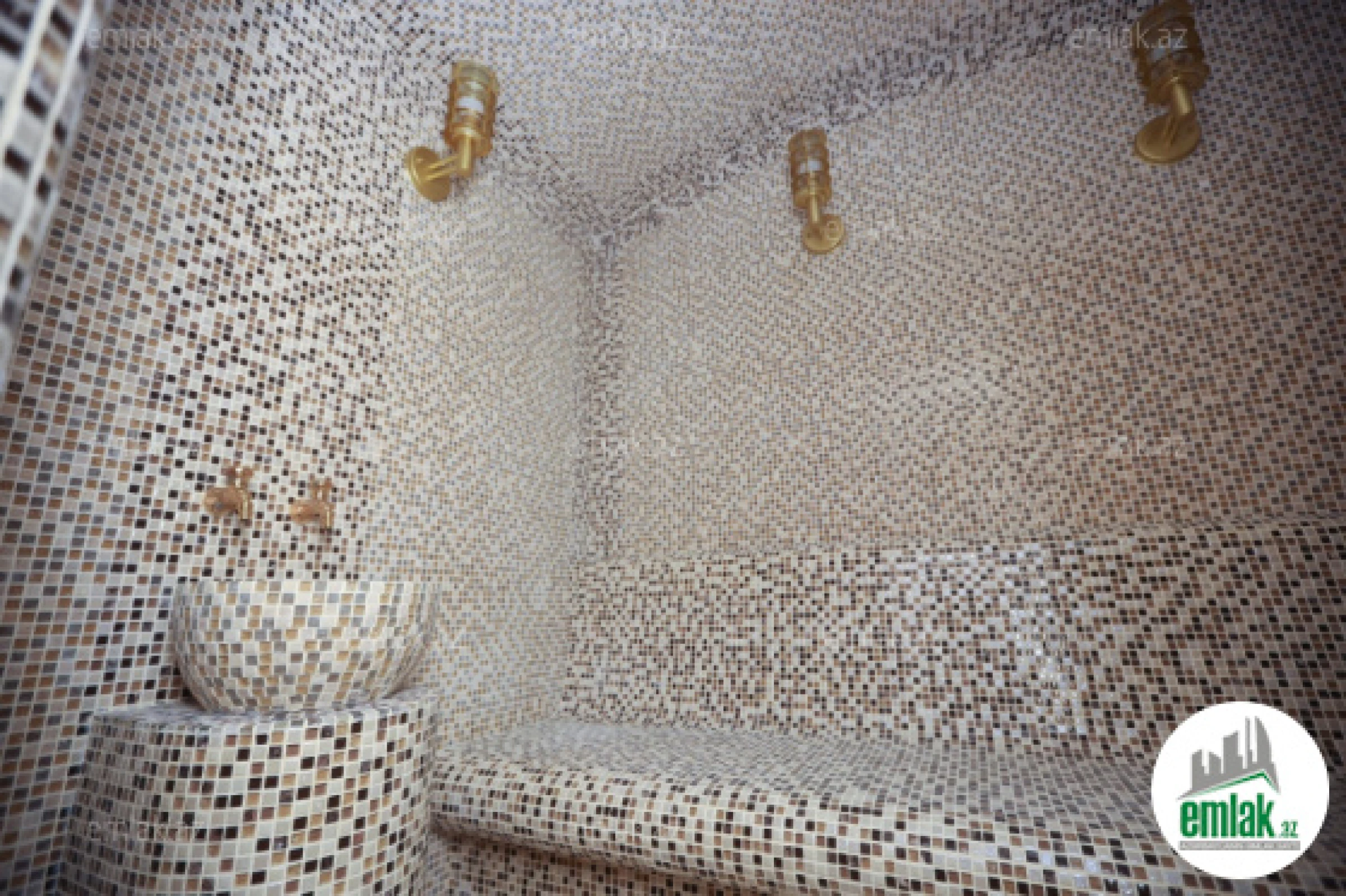 Satılır 6 otaqlı həyət evi 400 m²