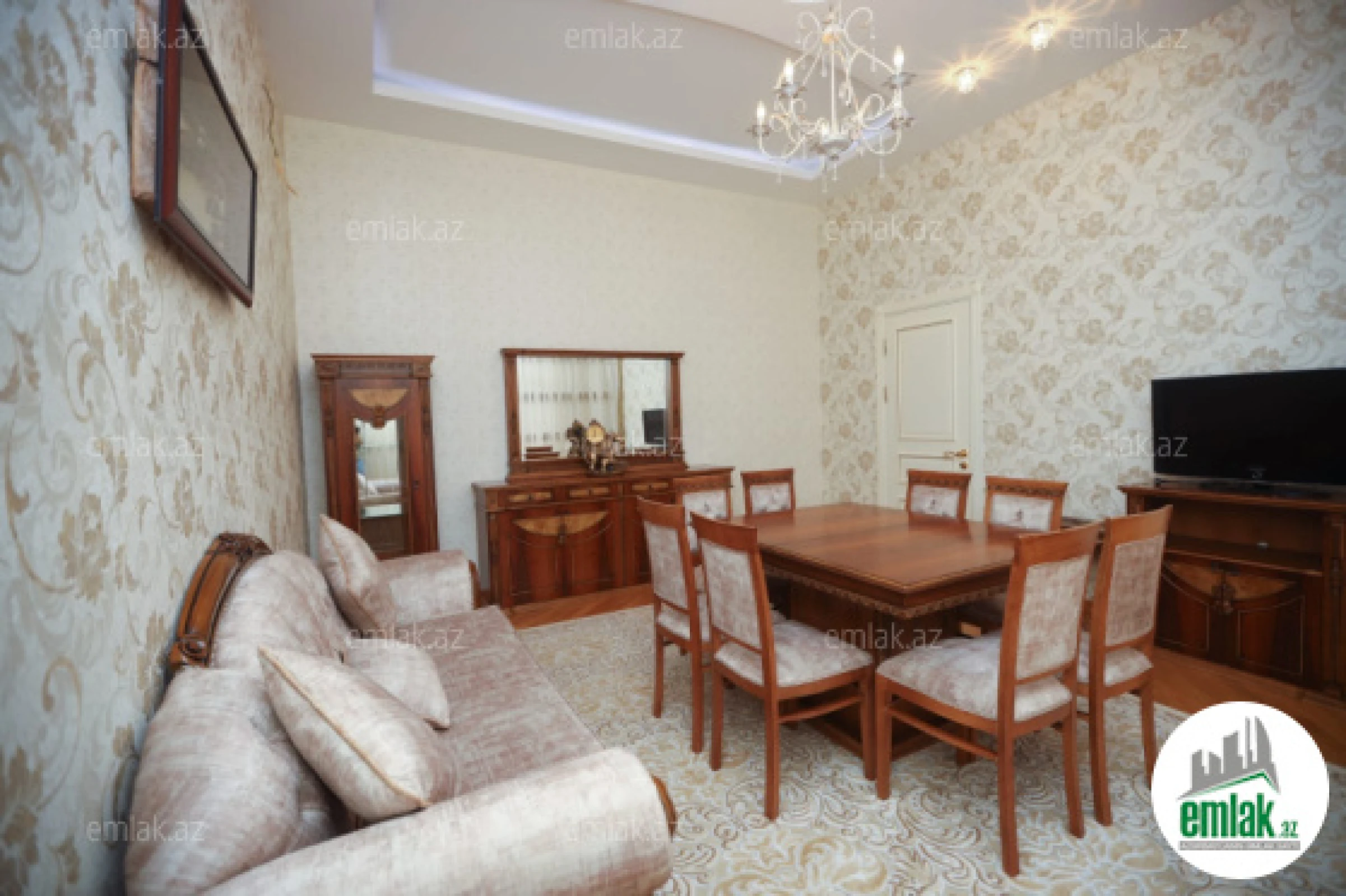 Satılır 6 otaqlı həyət evi 400 m²