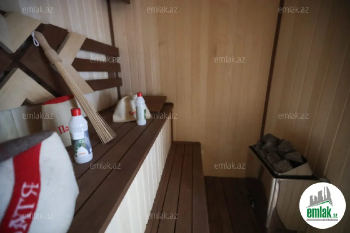 Satılır 6 otaqlı həyət evi 400 m²