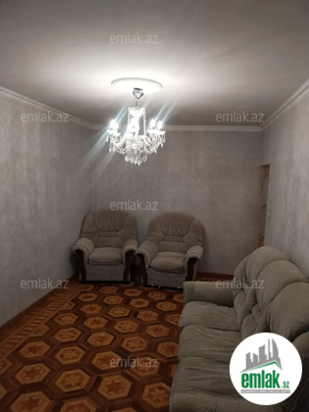 Satılır 2 otaqlı köhnə tikili 70 m²