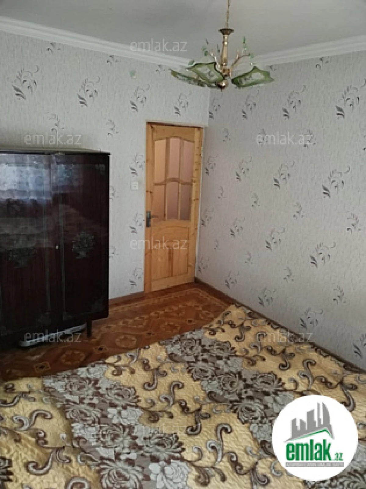 Satılır 2 otaqlı köhnə tikili 70 m²