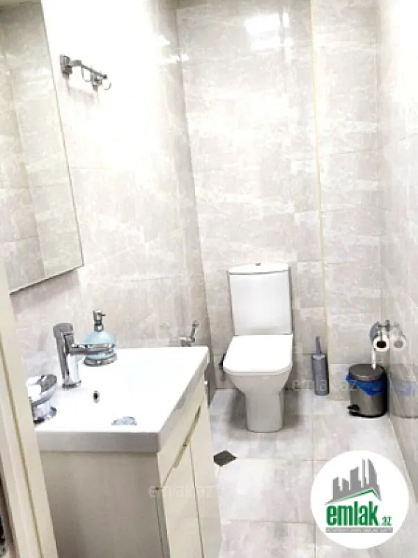 Satılır 3 otaqlı yeni tikili 120 m²