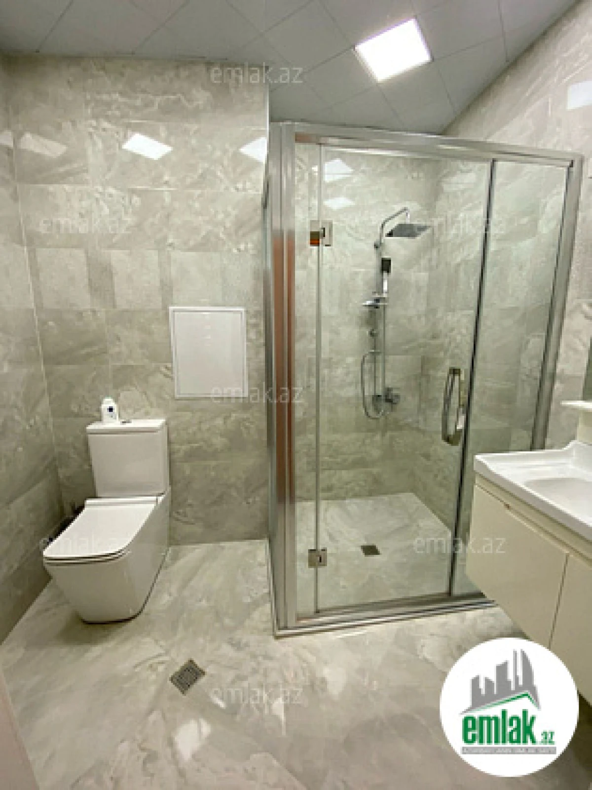 Satılır 2 otaqlı yeni tikili 64 m²