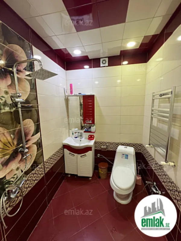 Satılır 3 otaqlı yeni tikili 105 m²