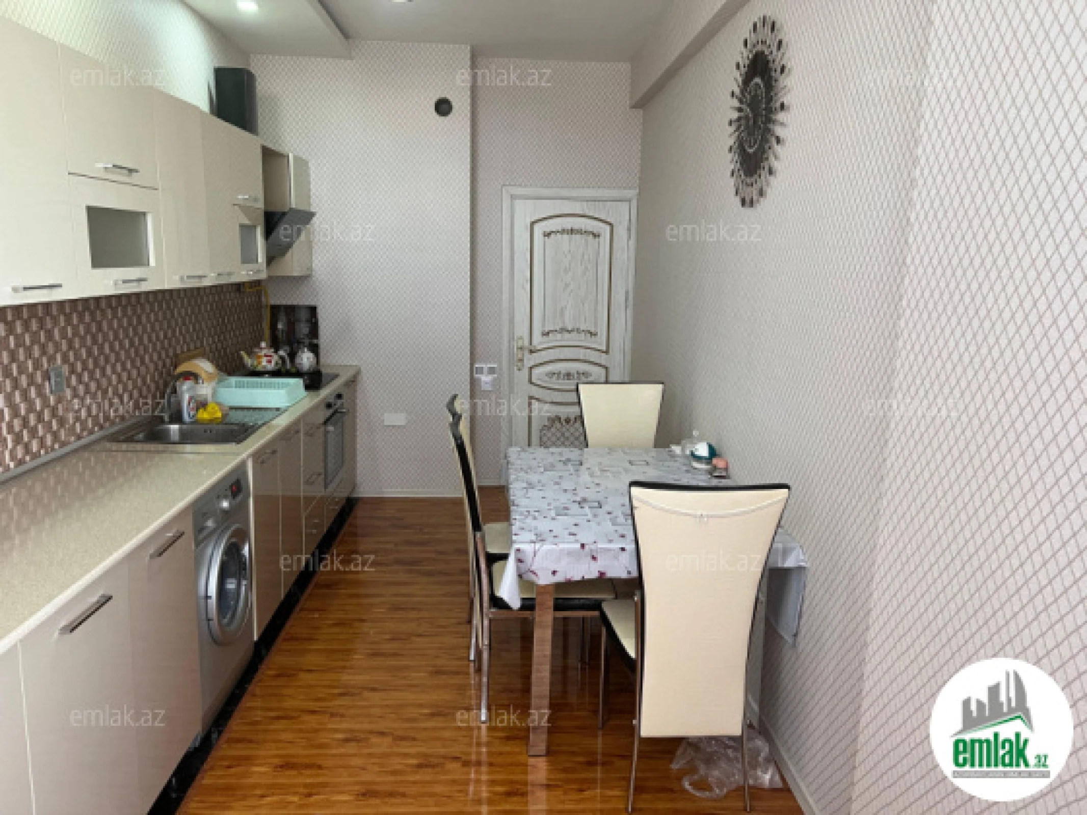 Satılır 3 otaqlı yeni tikili 105 m²