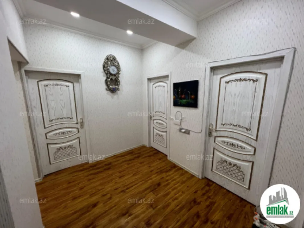 Satılır 3 otaqlı yeni tikili 105 m²