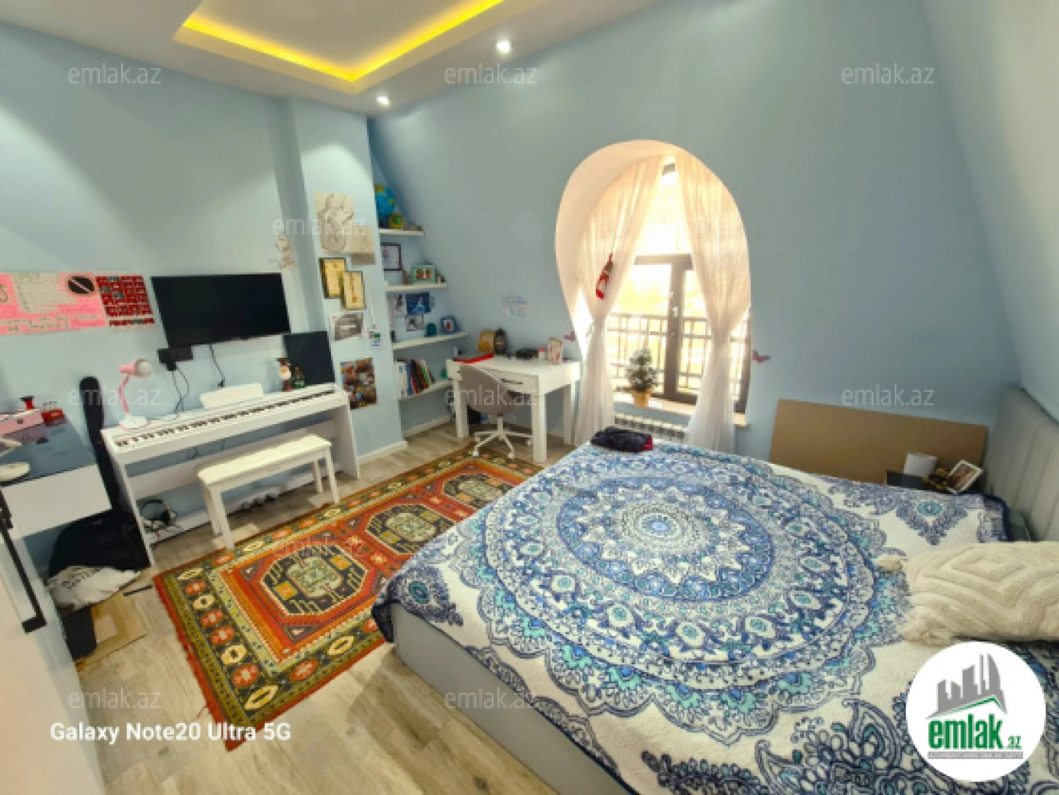 Satılır 4 otaqlı yeni tikili 135 m²