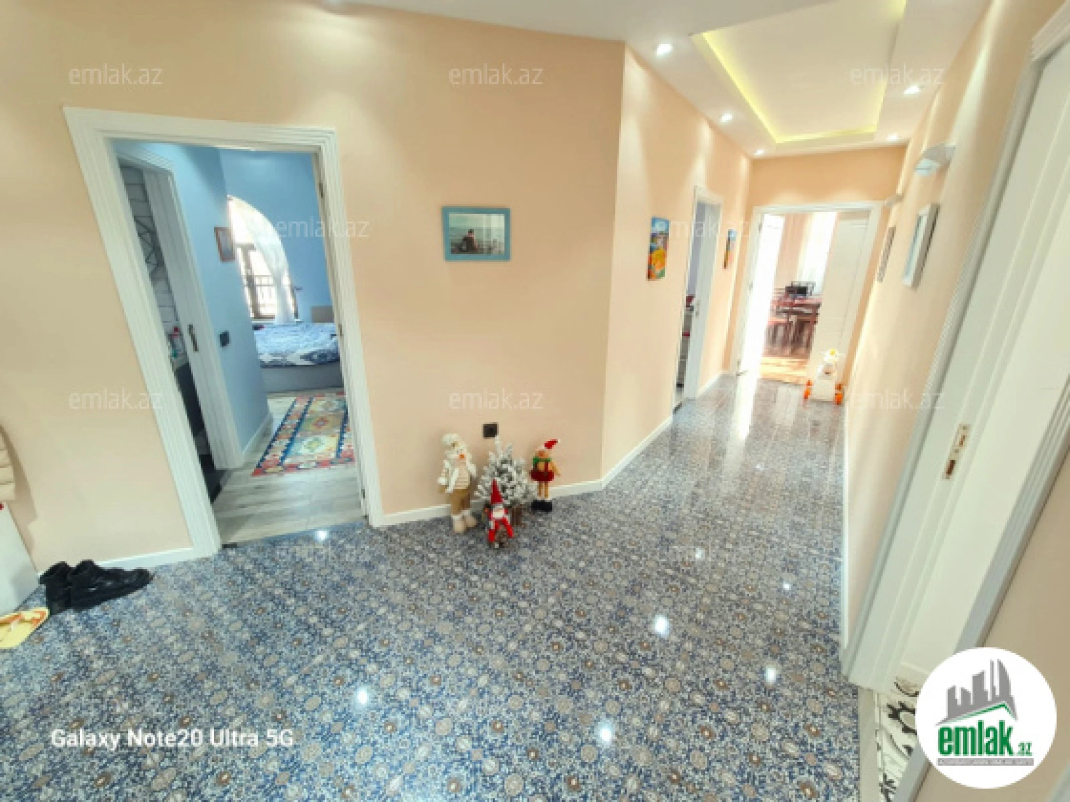 Satılır 4 otaqlı yeni tikili 135 m²