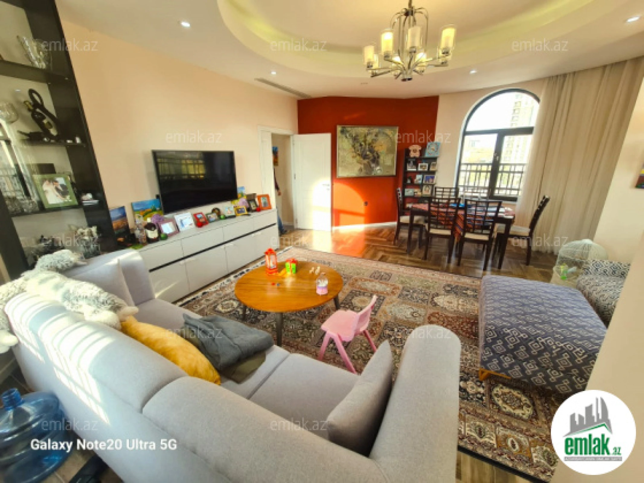 Satılır 4 otaqlı yeni tikili 135 m²