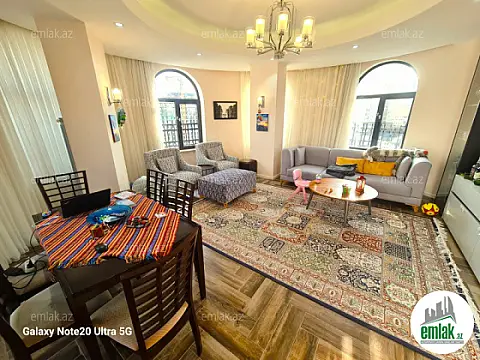 Satılır 4 otaqlı yeni tikili 135 m²