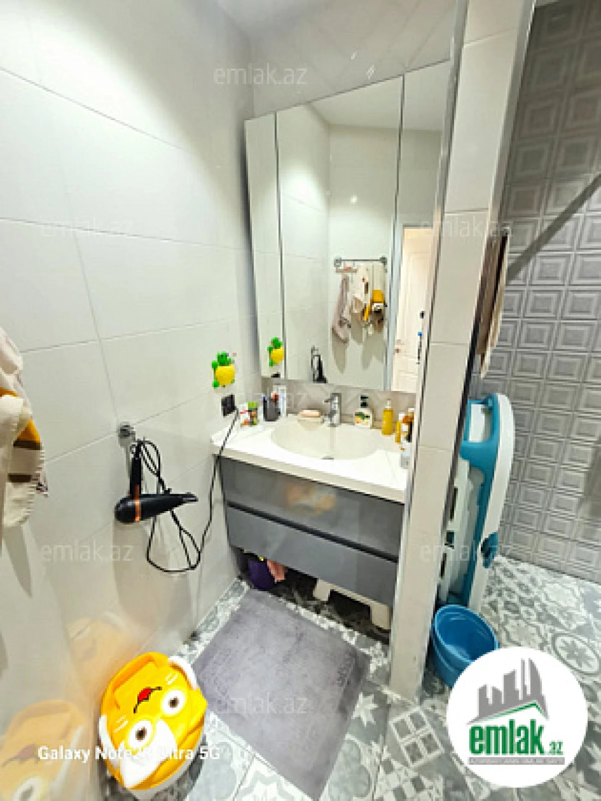 Satılır 4 otaqlı yeni tikili 135 m²