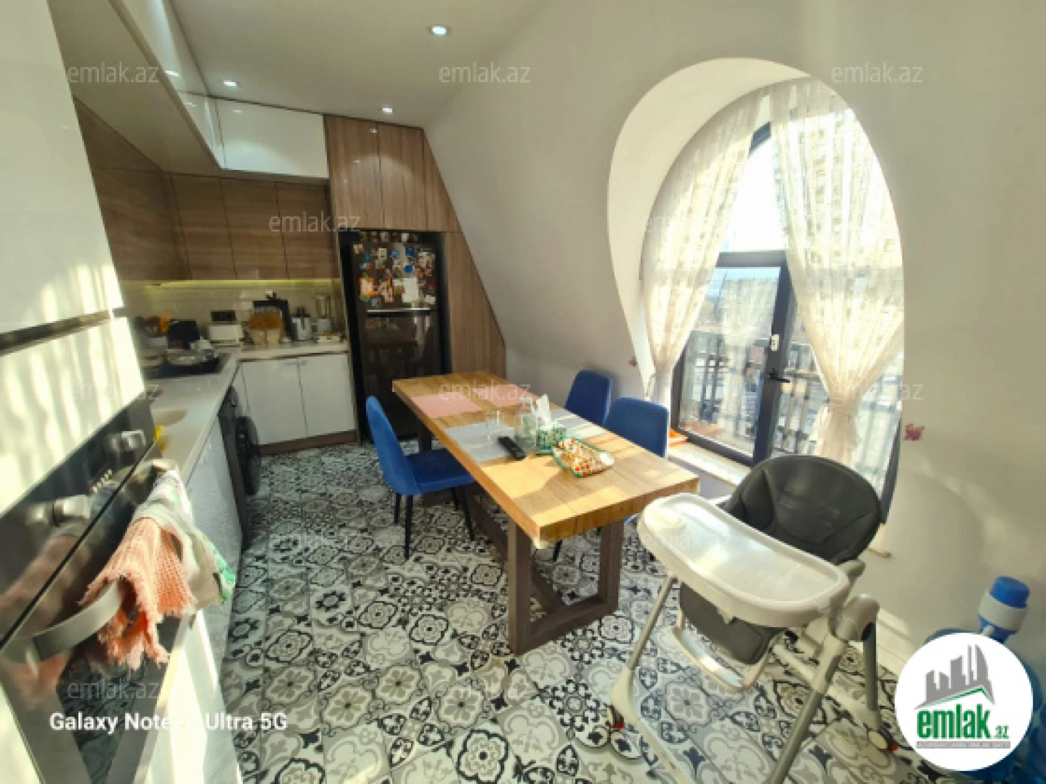 Satılır 4 otaqlı yeni tikili 135 m²