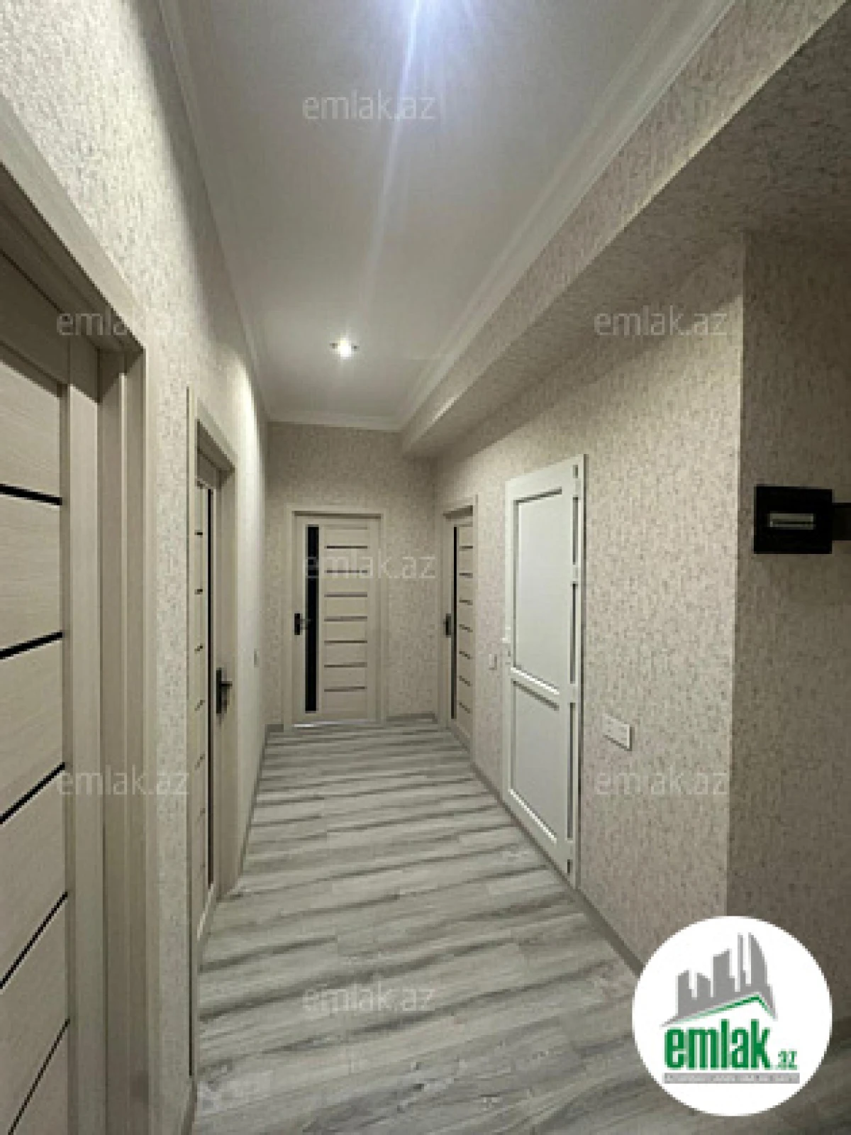 Satılır 3 otaqlı yeni tikili 97 m²
