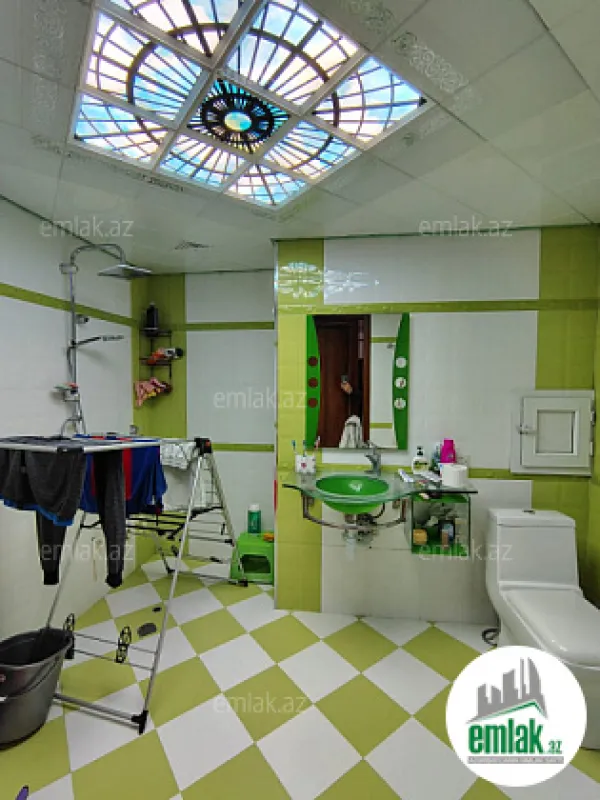 Satılır 4 otaqlı yeni tikili 185 m²