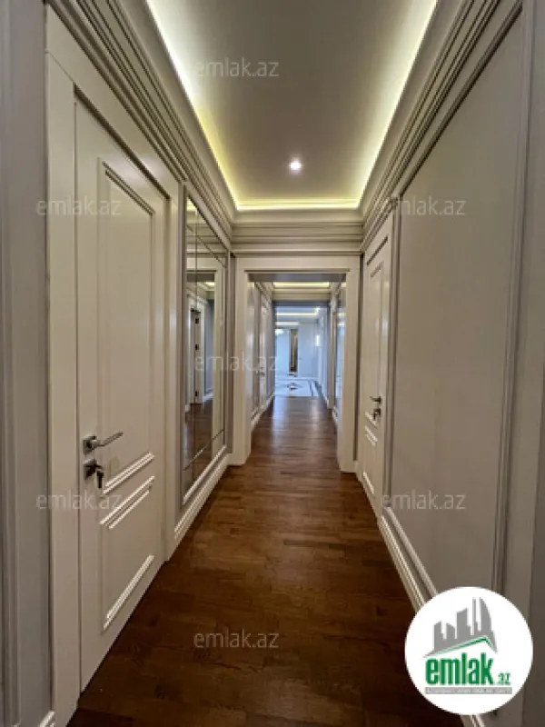 Satılır 4 otaqlı yeni tikili 258 m²