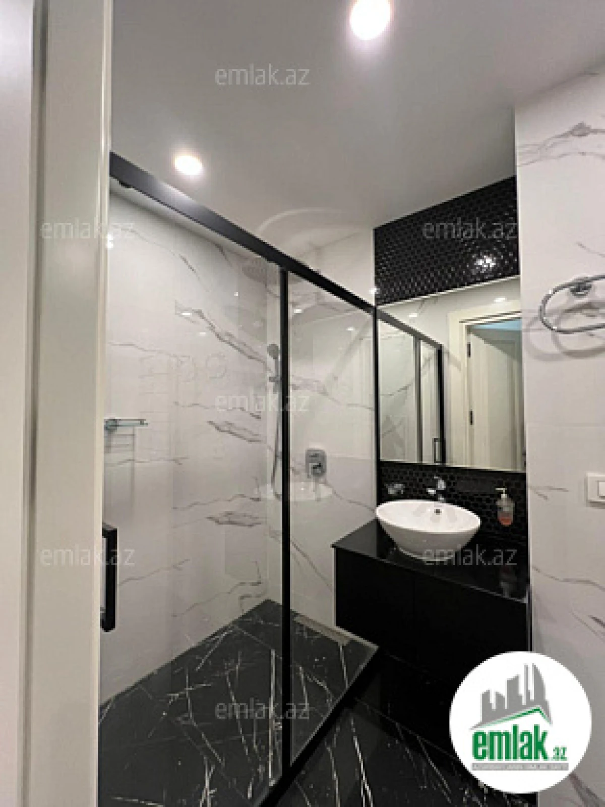 Satılır 4 otaqlı yeni tikili 258 m²