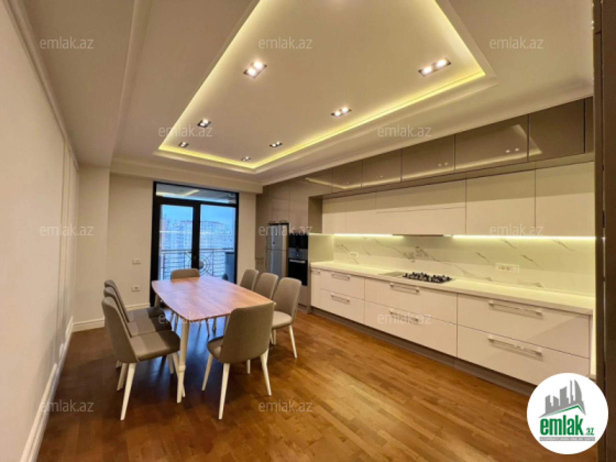 Satılır 4 otaqlı yeni tikili 258 m²
