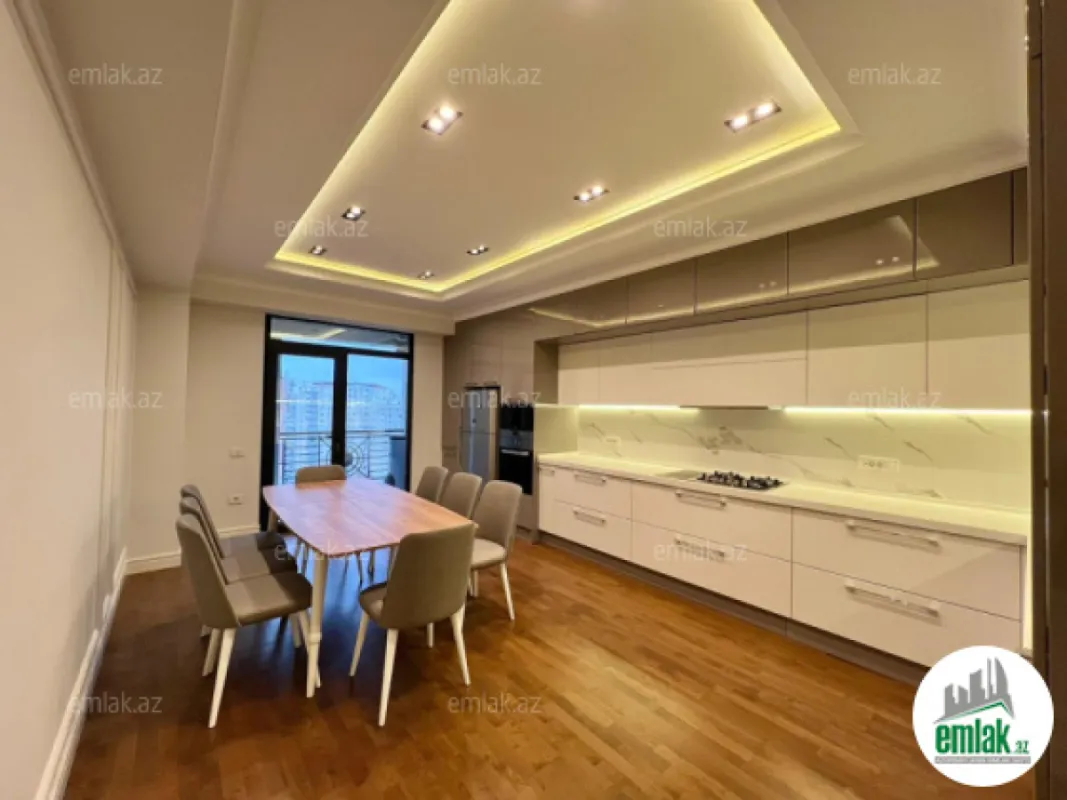 Satılır 4 otaqlı yeni tikili 258 m²