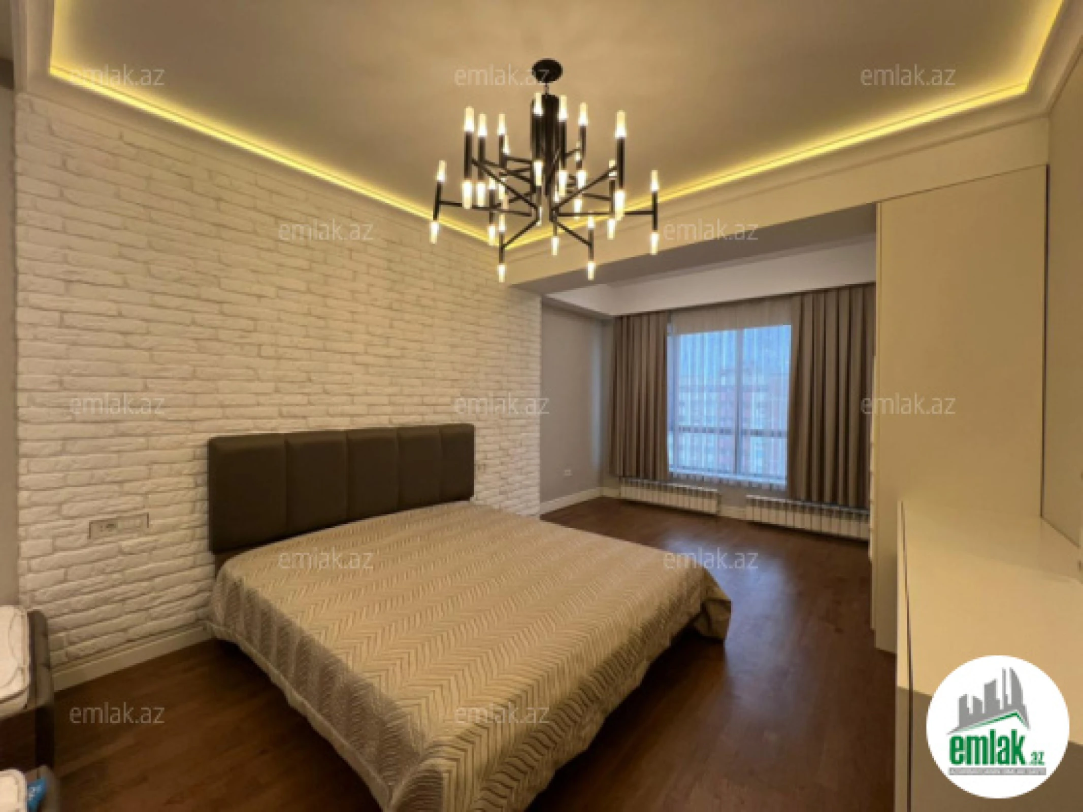 Satılır 4 otaqlı yeni tikili 258 m²