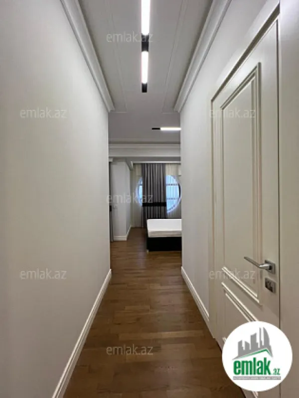 Satılır 4 otaqlı yeni tikili 258 m²