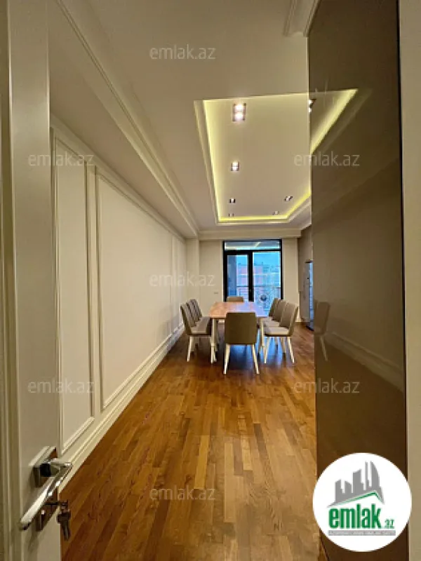 Satılır 4 otaqlı yeni tikili 258 m²