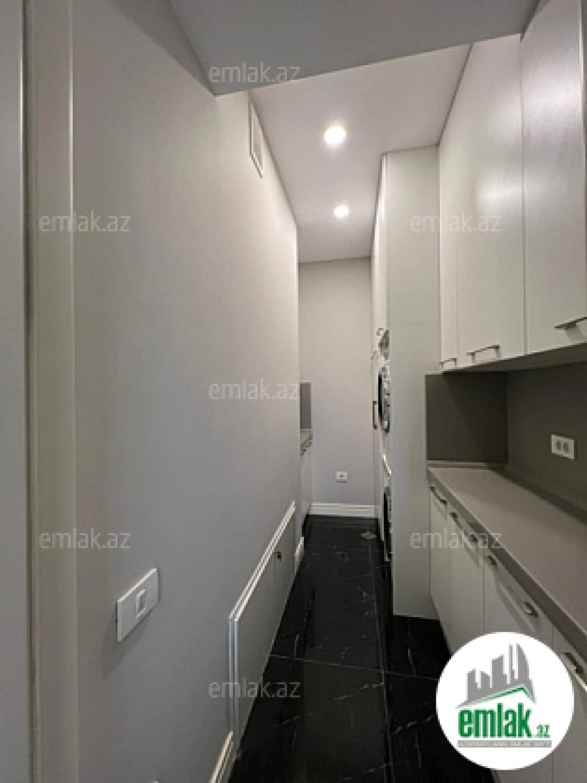 Satılır 4 otaqlı yeni tikili 258 m²