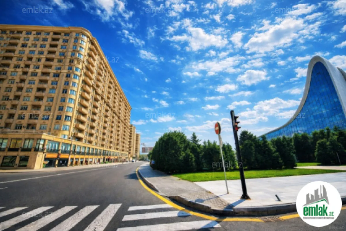 Satılır 3 otaqlı yeni tikili 85 m²