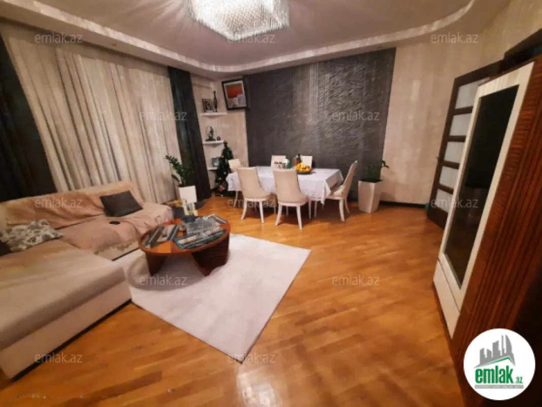 Satılır 3 otaqlı yeni tikili 85 m²