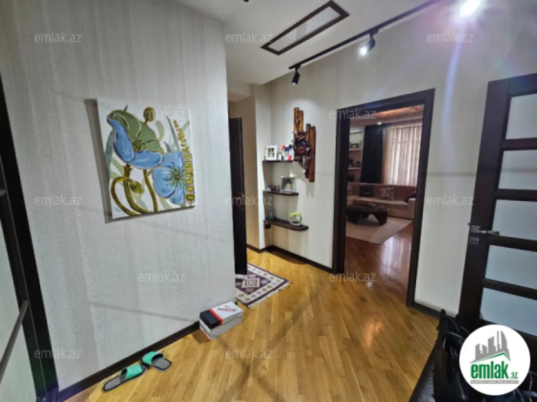 Satılır 3 otaqlı yeni tikili 85 m²