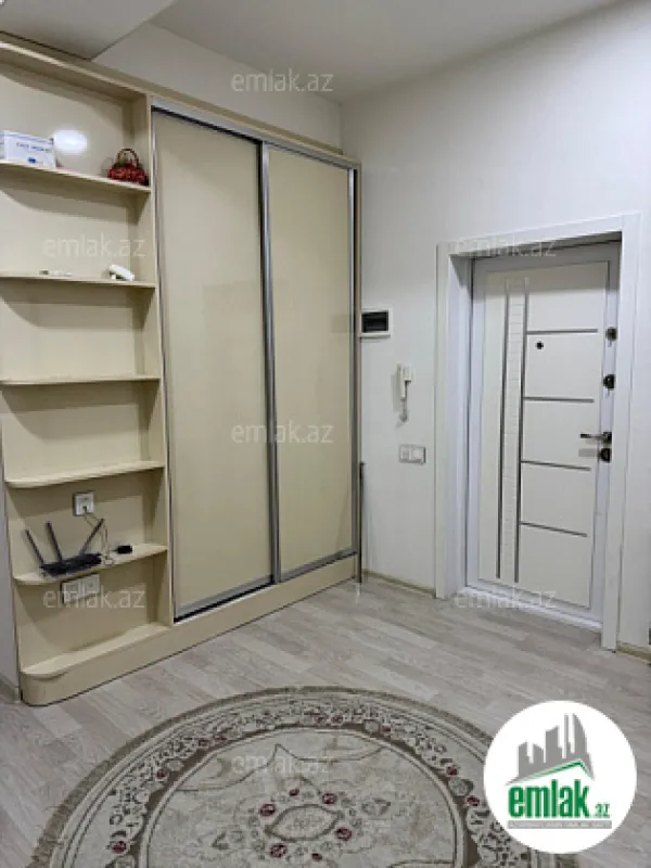 Satılır 3 otaqlı yeni tikili 130 m²