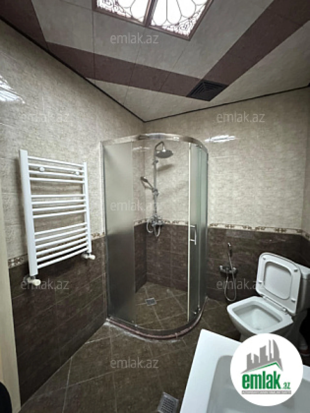 Satılır 3 otaqlı yeni tikili 130 m²