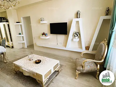 Satılır 3 otaqlı yeni tikili 130 m²