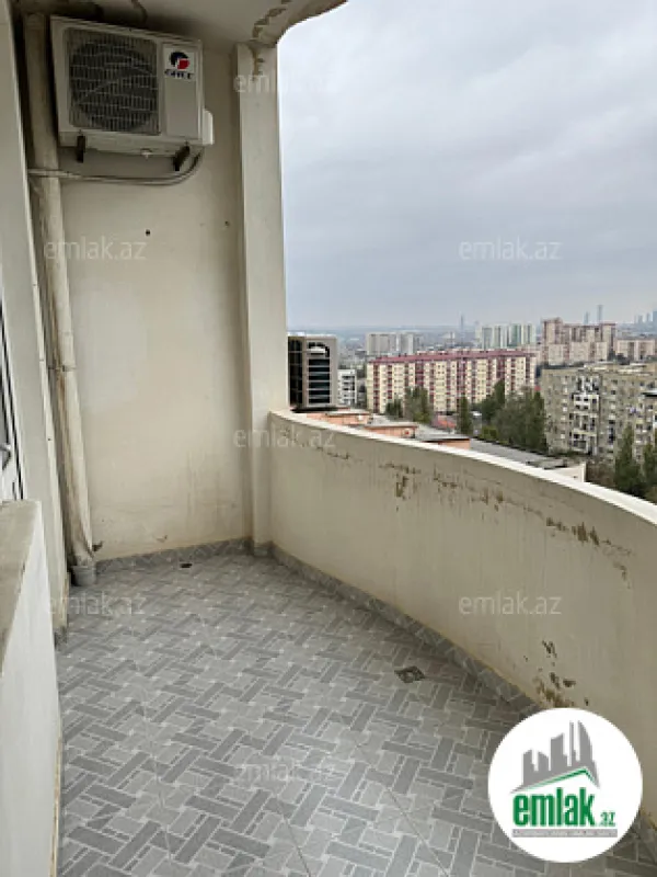 Satılır 3 otaqlı yeni tikili 130 m²