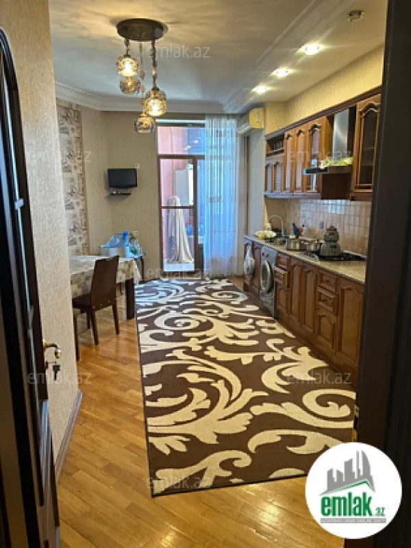 Satılır 3 otaqlı yeni tikili 156 m²