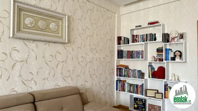 Satılır 3 otaqlı yeni tikili 105 m²