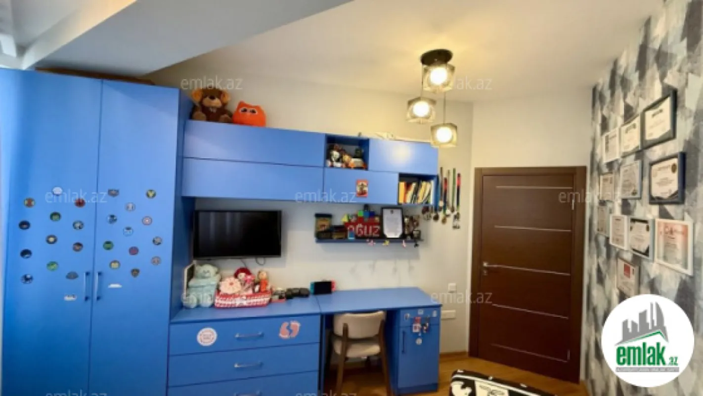 Satılır 3 otaqlı yeni tikili 105 m²