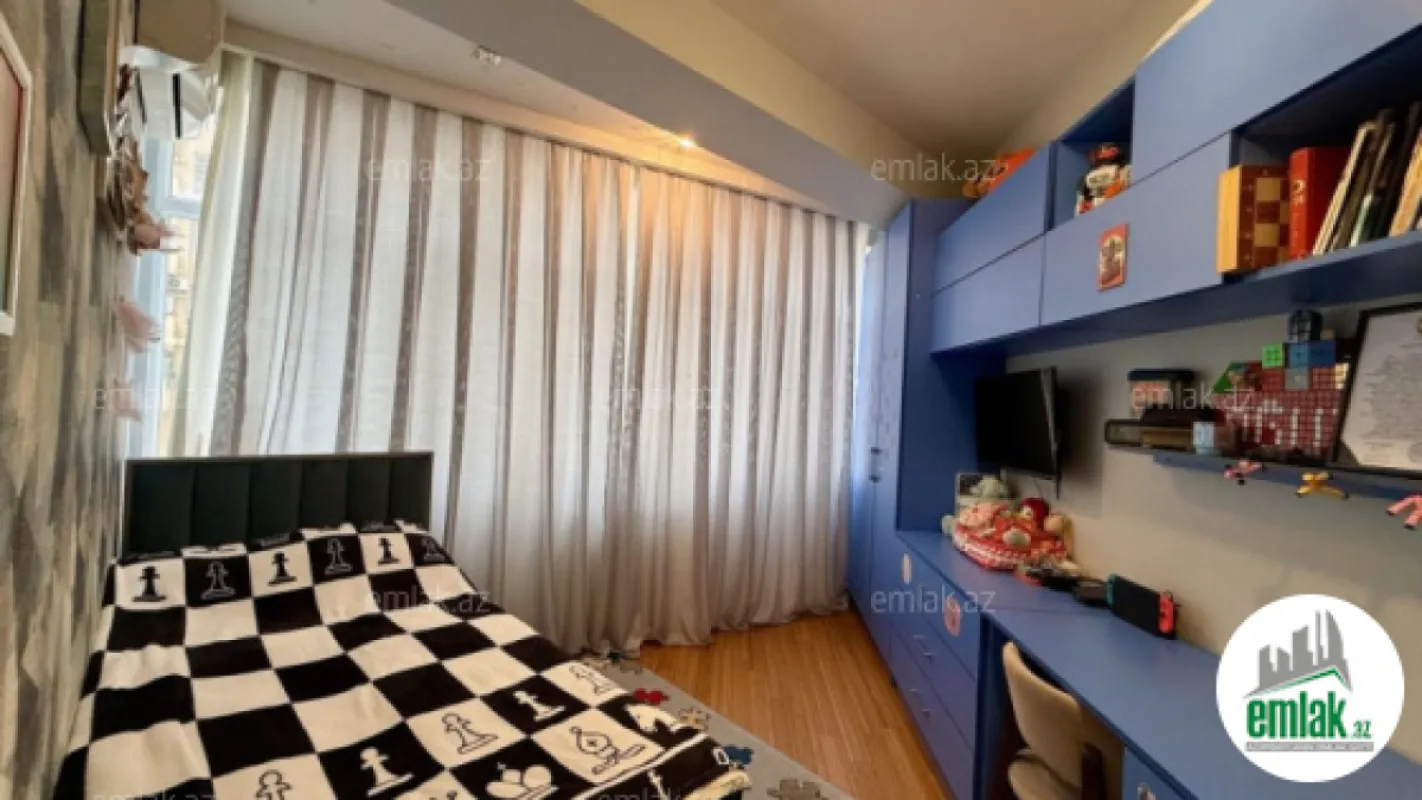 Satılır 3 otaqlı yeni tikili 105 m²