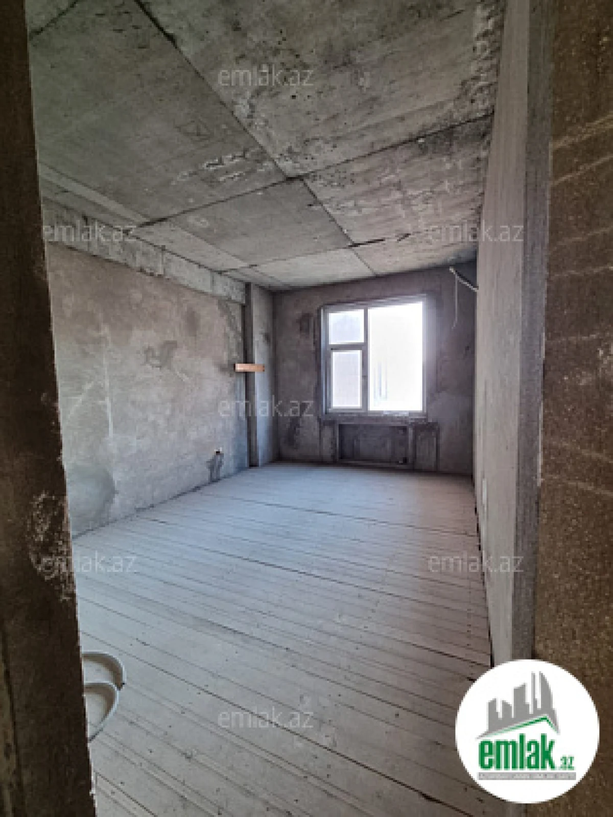 Satılır 4 otaqlı yeni tikili 182 m²