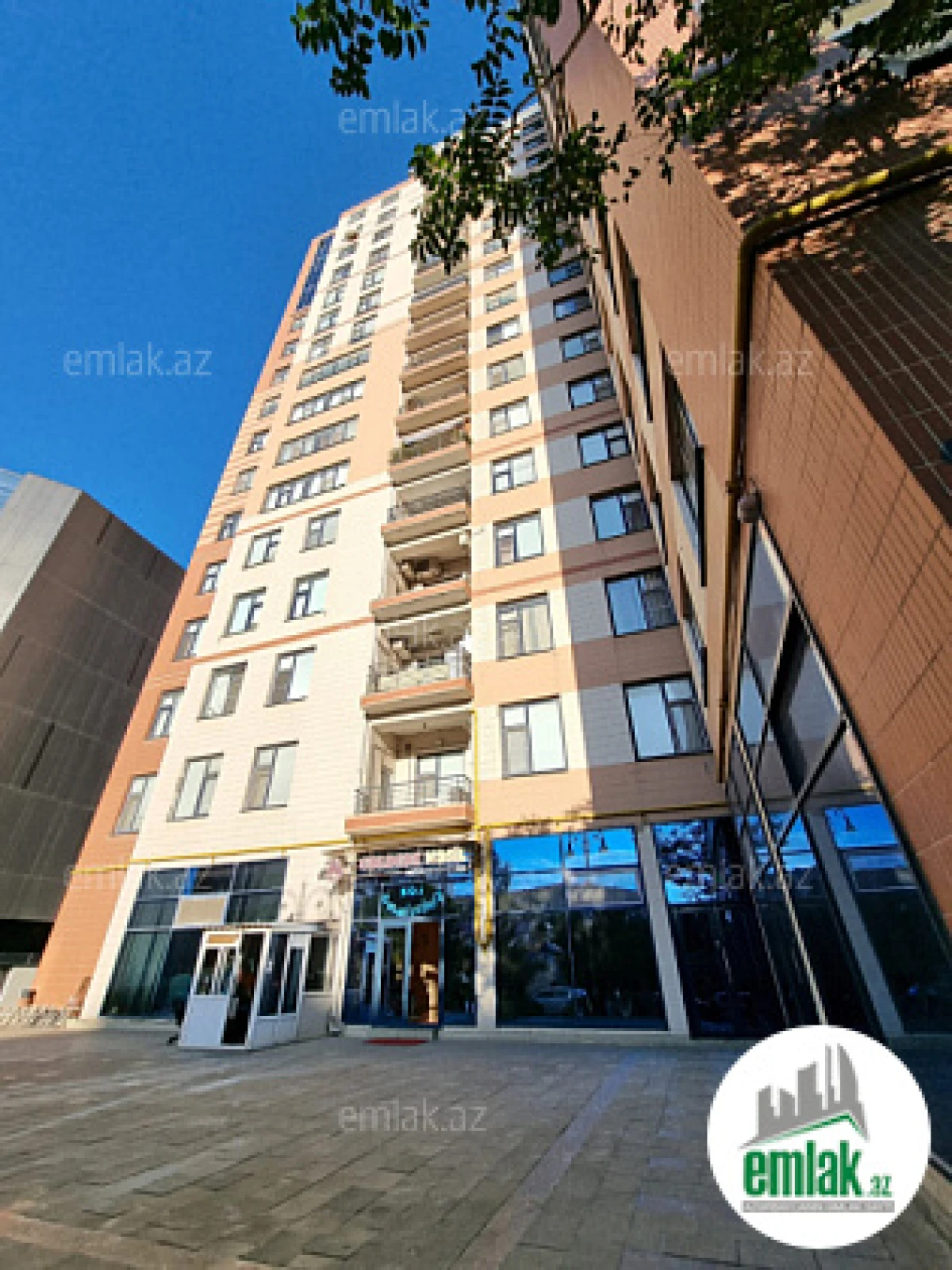 Satılır 4 otaqlı yeni tikili 182 m²