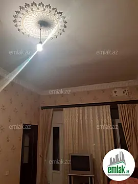 Satılır 2 otaqlı köhnə tikili 55 m²