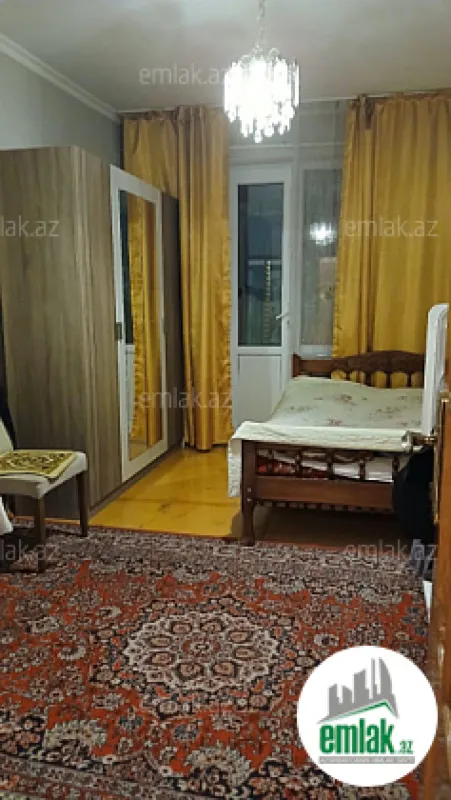 Satılır 3 otaqlı köhnə tikili 85 m²
