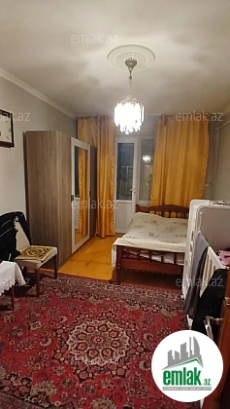 Satılır 3 otaqlı köhnə tikili 85 m²