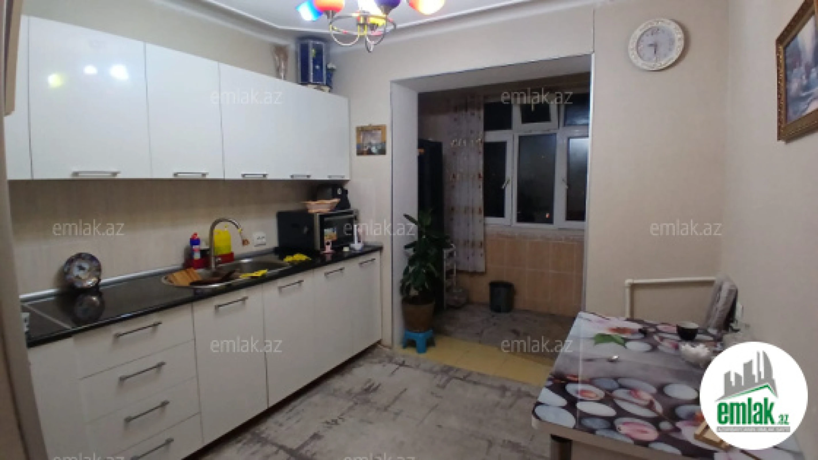 Satılır 3 otaqlı köhnə tikili 85 m²