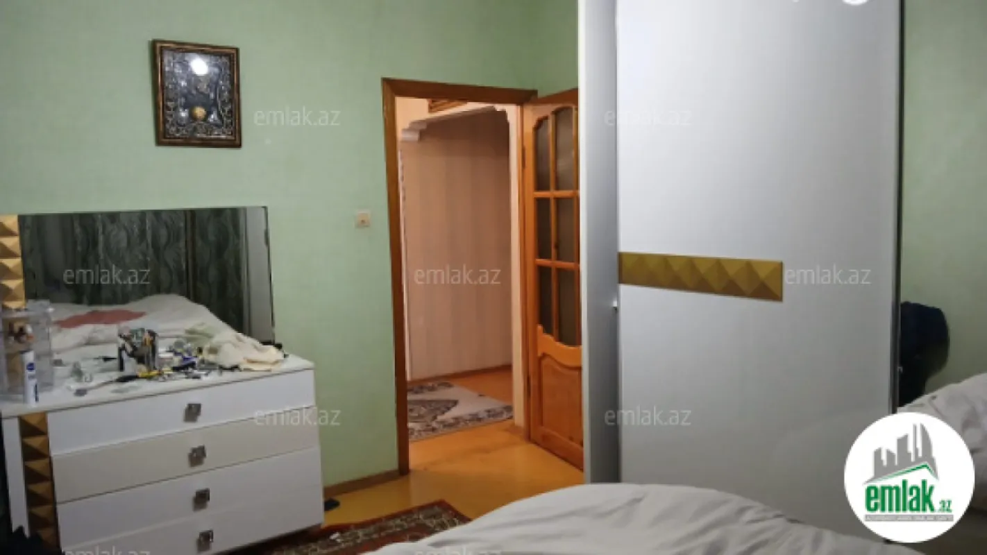 Satılır 3 otaqlı köhnə tikili 85 m²
